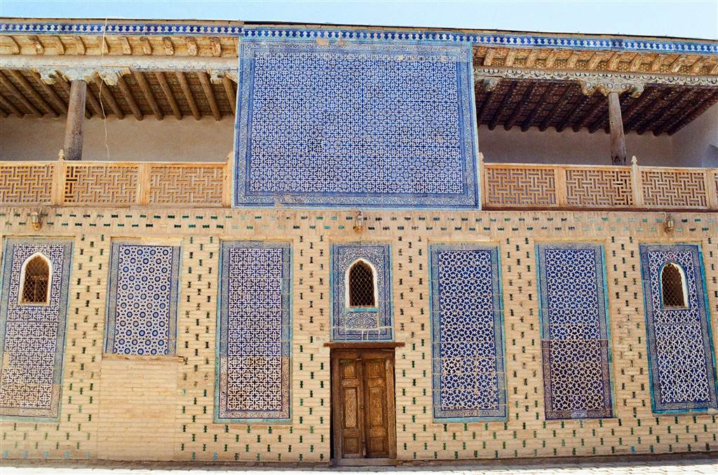 滿滿的烏兹别克 — 希瓦的塔什豪利宮 Tash Khauli