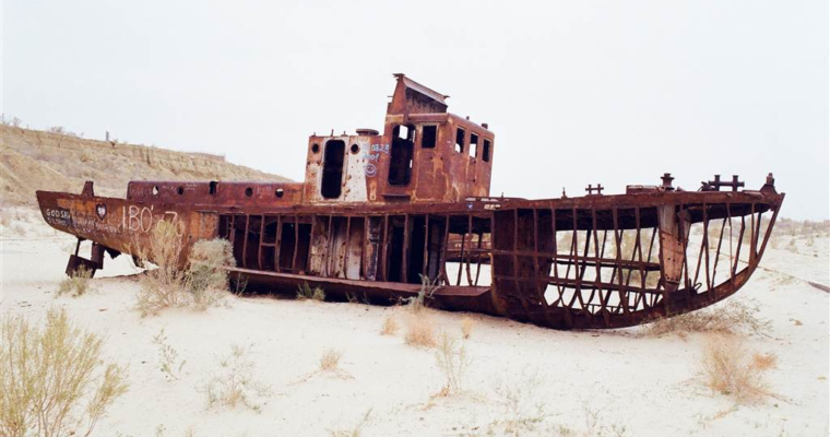 滿滿的烏兹别克 — 穆伊納克船之墓地 Muynak Ship Cemetery