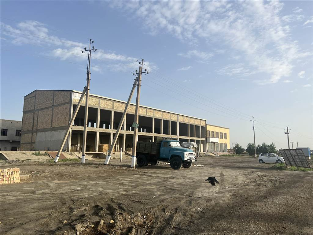 滿滿的烏兹别克 — 布哈拉老城區之外一景