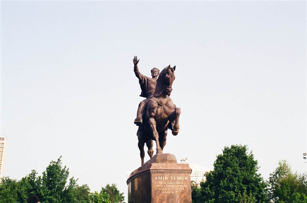 滿滿的烏兹别克 — 鐵木爾廣場與烏茲別克酒店