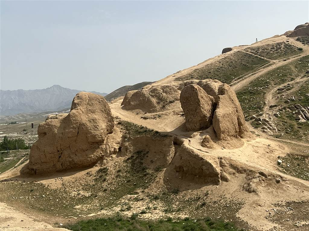 滿滿的烏兹别克 — 努羅塔市 （Nurota） 與亞歷山大大帝的努爾堡 (Nur Fortress)